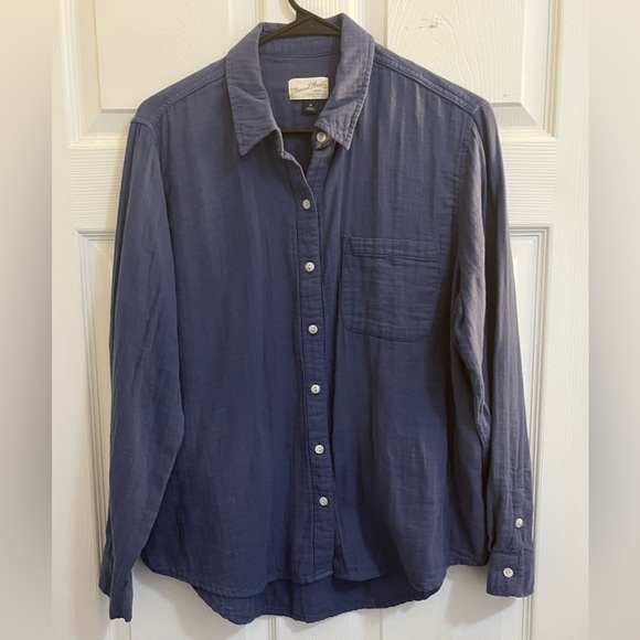 Universal Threads Men’s 100% Cotton Button Down Size Medium - Picture 3 of 5